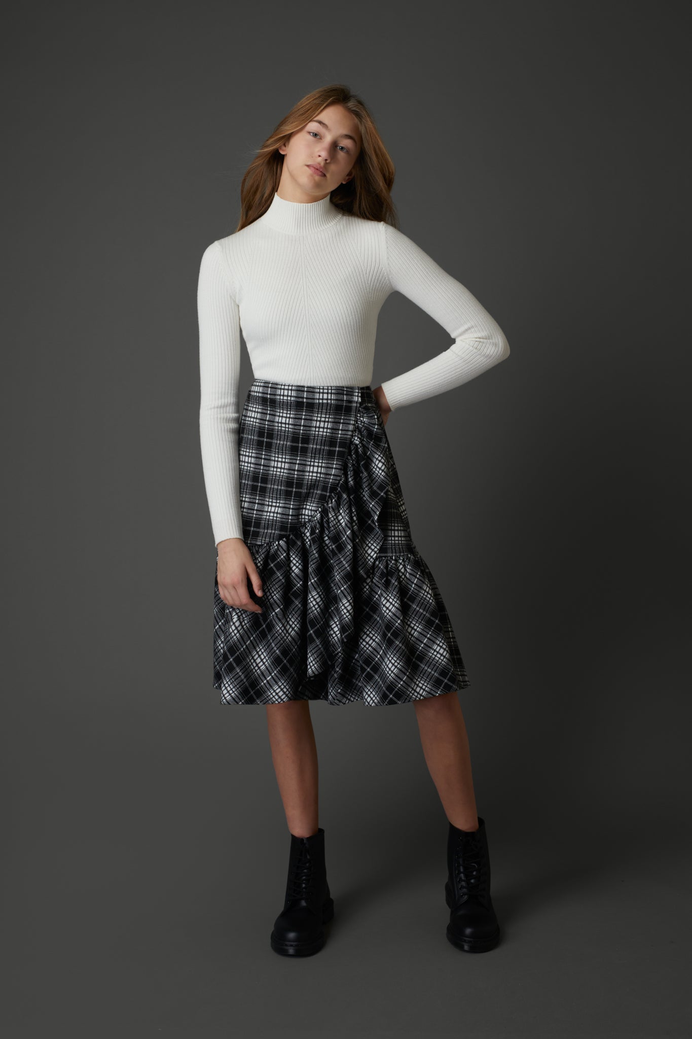 Ruffle Skirt in Plaid #4030 FINAL SALE – Zaikamoya